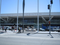 土曜～水曜の5日間、リフレッシャーコース、一般演題の区別なしにプログラムが組まれるようになっていました